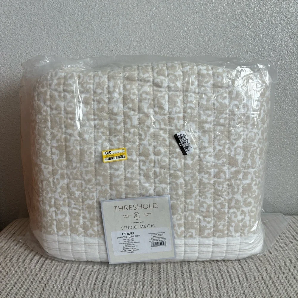 Full/Queen Decorative Border Cotton Slub Wood Block Quilt White/Beige Floral